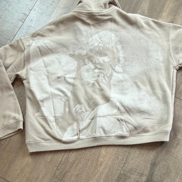 Taylor Swift pullover - Picture 4 of 5